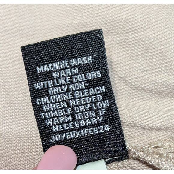 Stitch Star Shirt Womens Small Short Sleeve Button Up Pocket Tan Lightweight Top - Picture 10 of 10